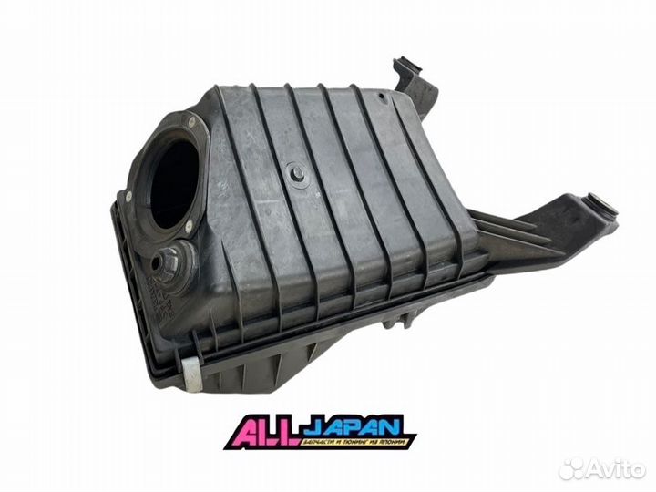 Впуск, корпус воздушного фильтра Subaru Forester