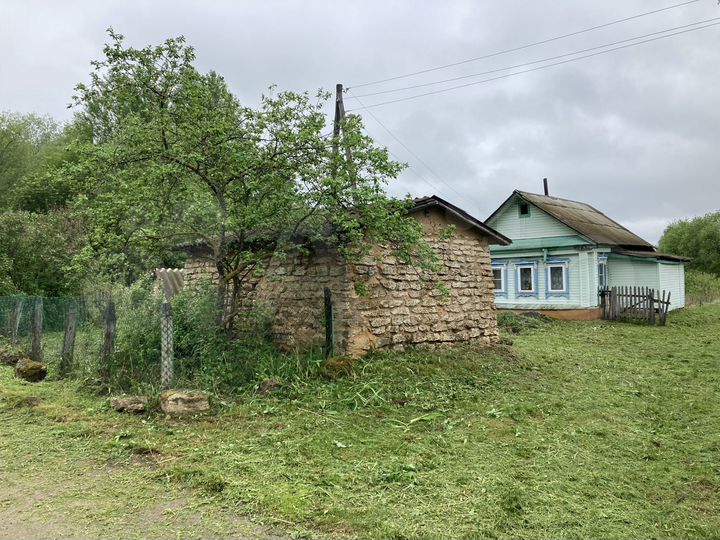 Дом 21 м² на участке 20 сот.