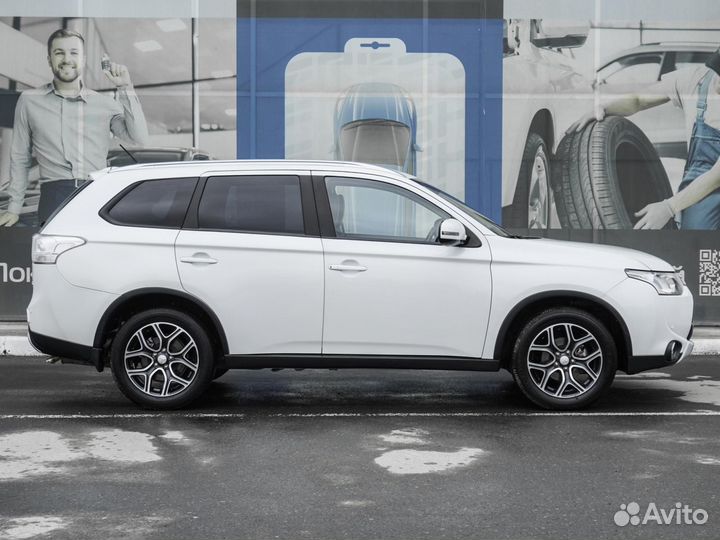 Mitsubishi Outlander 2.4 CVT, 2014, 50 876 км