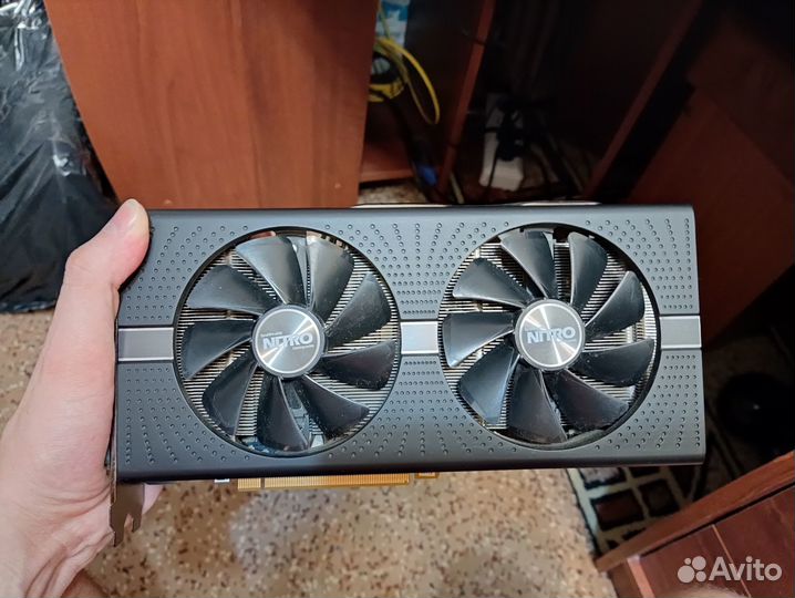 Видеокарта Sapphire nitro+ AMD RX 580 8Gb
