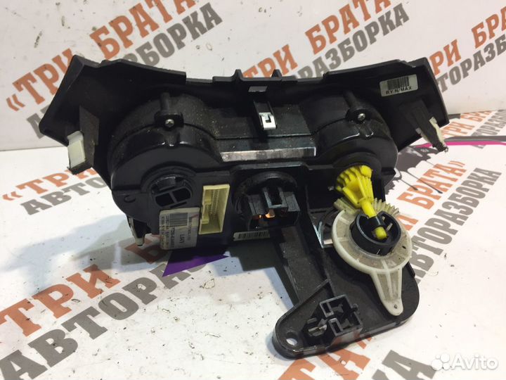 Хендай Солярис Блок управления климат-контролем