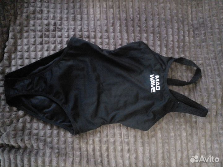 Продам купальник для тренировок юниор