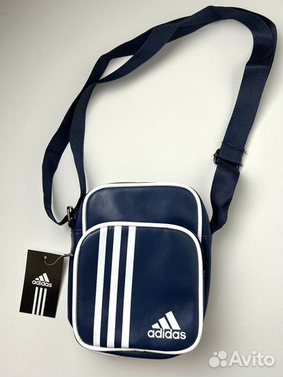 Сумка adidas через плечо. Белый/синий/красный