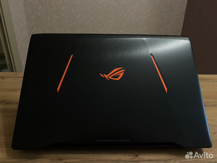 Игровой ноутбук Asus Rog Strix GL702VS