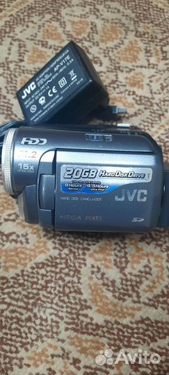 Видеокамера JVC