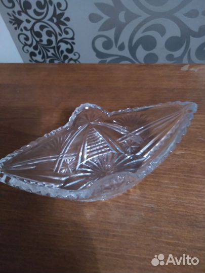 Хрустальная конфетница
