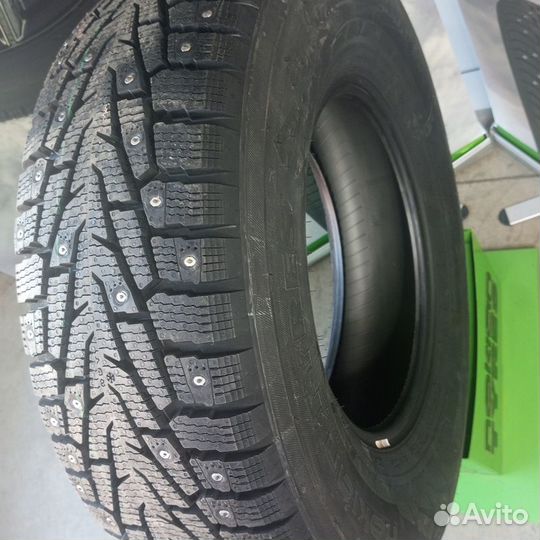 Nokian Tyres Nordman 7 SUV 235/75 R15