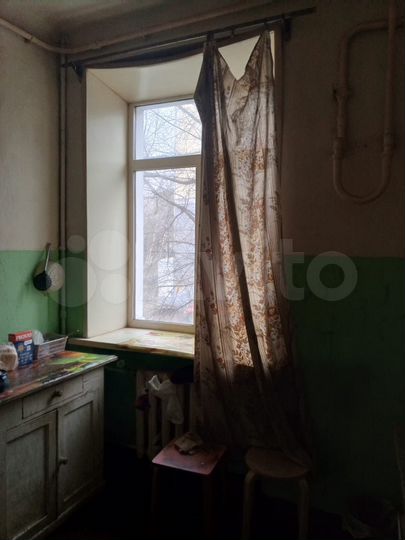 Комната 13 м² в 2-к., 2/4 эт.