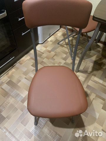 Складной стул на 3 ножках