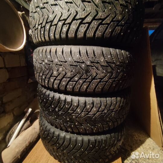 Nokian Tyres Hakkapeliitta 8 SUV 215/60 R17 100T