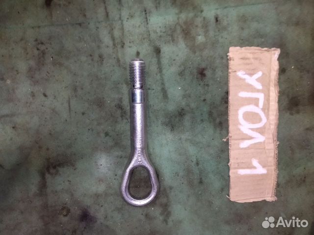 Буксировочный крюк Mercedes b w246