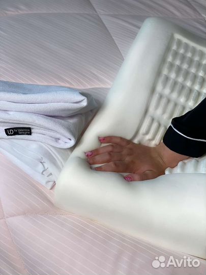 Подушка ортопедическая массажная