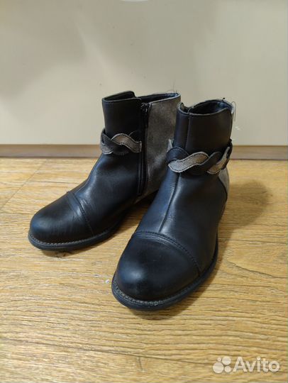 Продам полусапожки на девочку р. 33