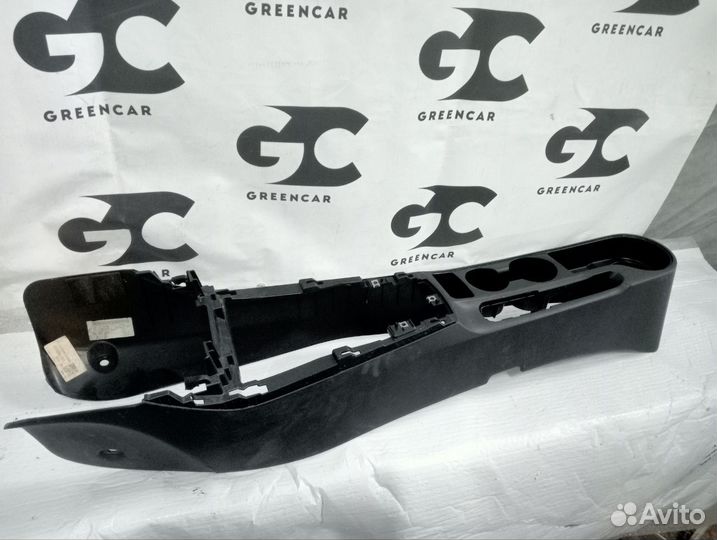 Центральная консоль Kia Rio, X-line / 84611H0000WK