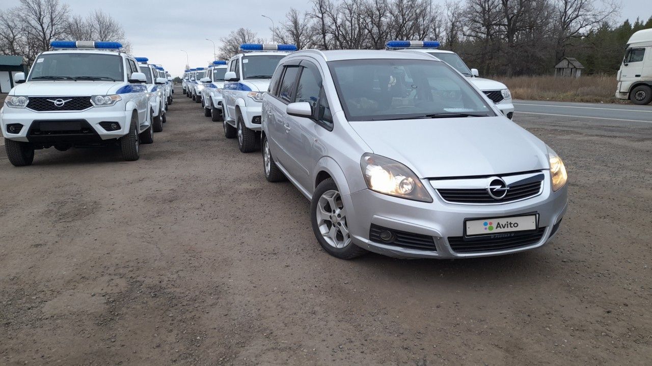 Opel Zafira: фото владельца
