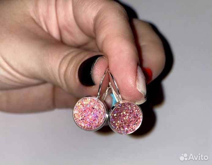 Серьги с кристаллами