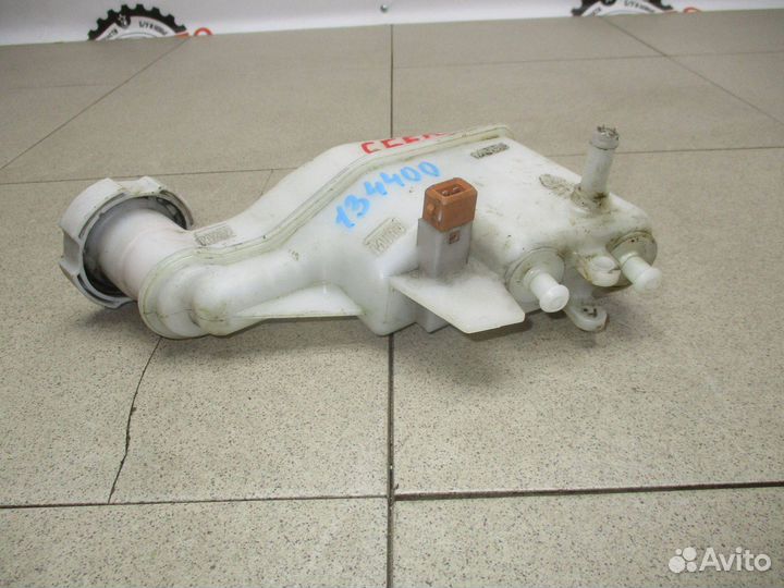 Бачок главного тормозного цилиндра Kia Ceed II (J