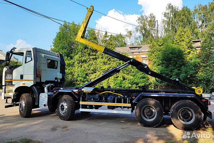 Крюковой погрузчик Palfinger на шасси FAW 3310 8х4