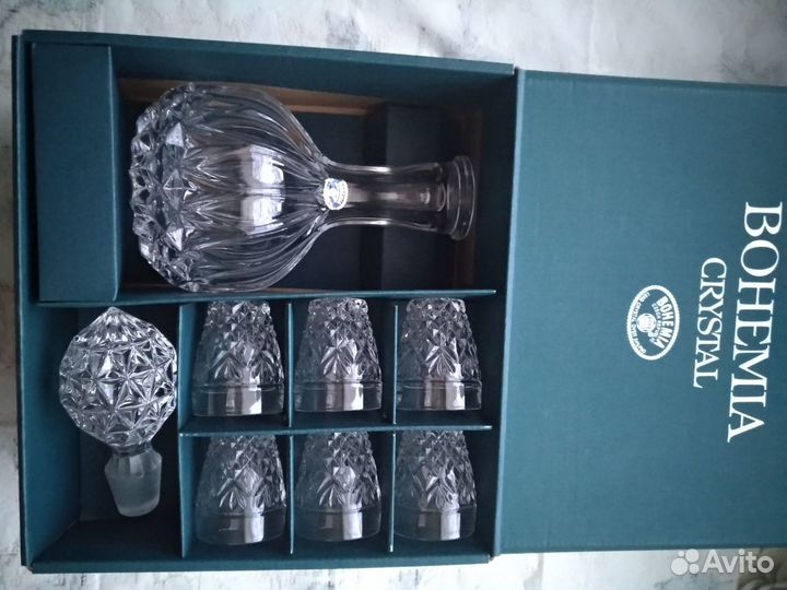 Графин с рюмками