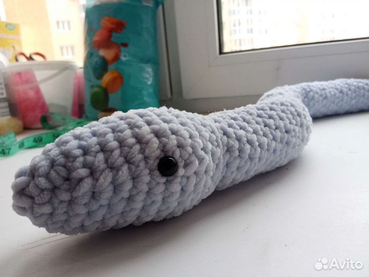 Плюшевая змея