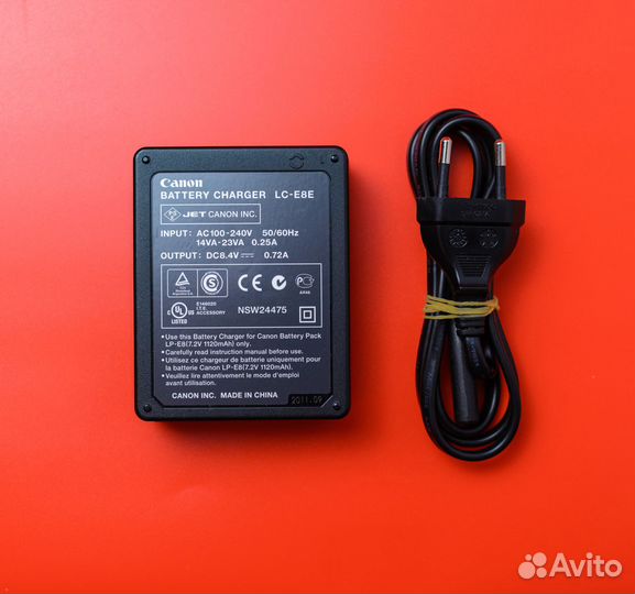 Зарядное устройство Canon LC-E8E