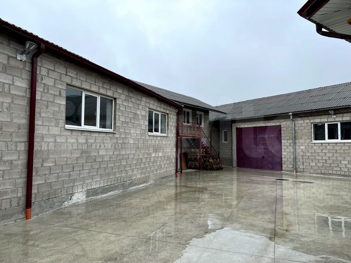 Свободного назначения, 695 м²