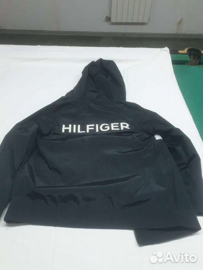 Женская куртка Tommy Hilfiger