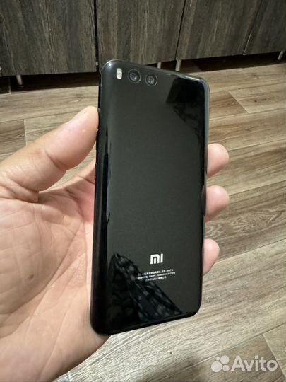 Xiaomi Mi 6, 4/64 ГБ