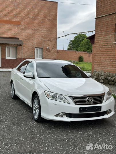 Toyota Camry 2.5 AT, 2014, 245 000 км
