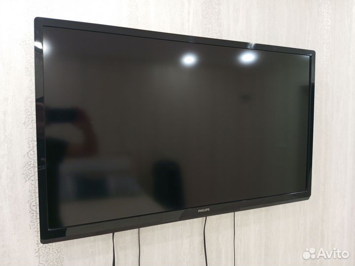 Продам телевизор бу philips
