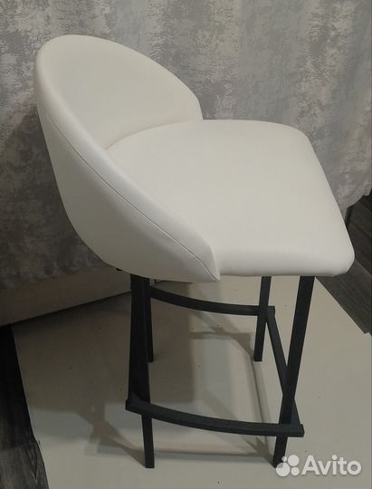 Барный стул под заказ