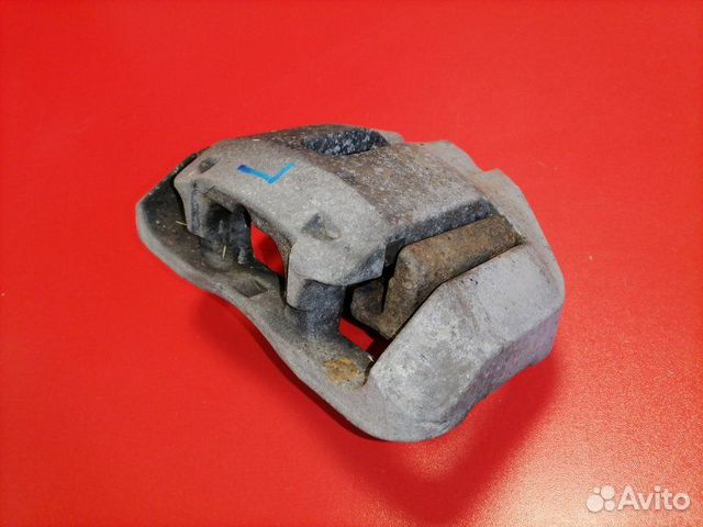 Суппорт передний левый Bmw 7-Series E66 N62B44