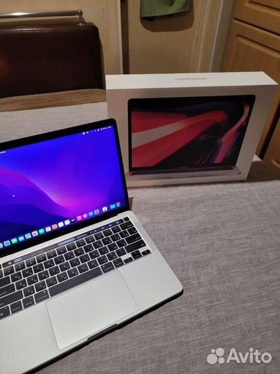 Apple macbook pro m2