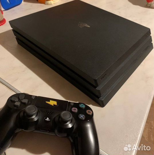 Sony PS4 pro 1tb