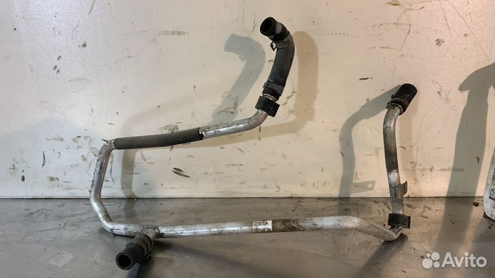 Трубка системы охлаждения Порше Кайен 958 Туарег