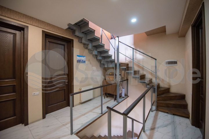 Гостиница 421 м² (Грузия)