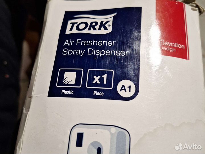 Диспенсер для аэрозольного освежииеля tork
