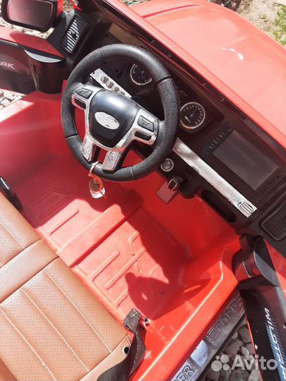 Детский электромобиль бу