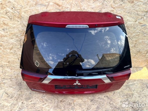 Крышка багажника Мицубиши Аутлендер 3
