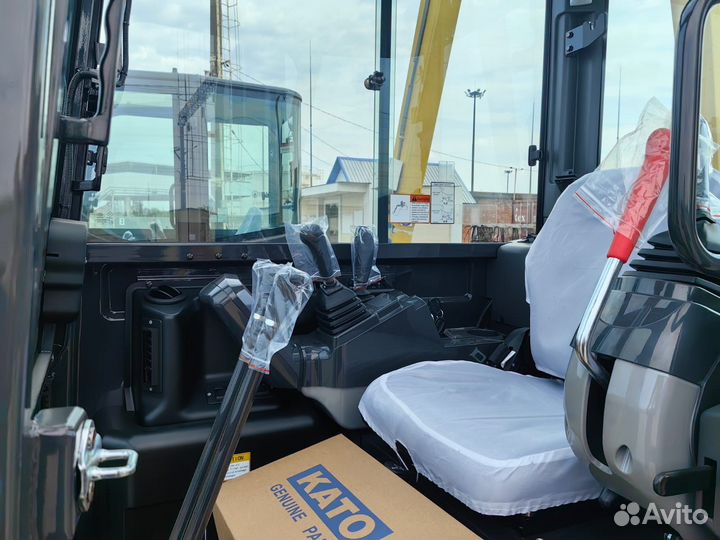 Мини-экскаватор Kato HD33V5, 2024