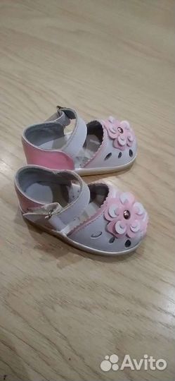 Сандали для девочки