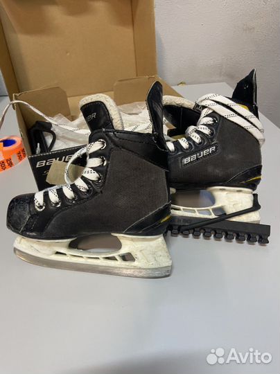 Коньки хоккейные 28