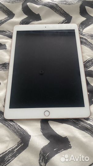 iPad gold 6 поколения 32gb 2018г