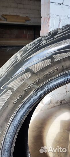 Goodyear UltraGrip Ice 225/60 R17 103T