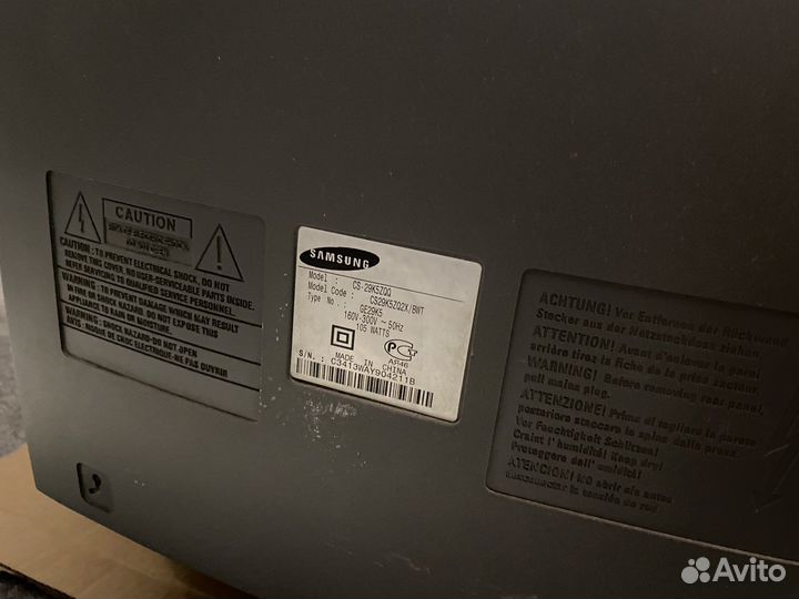 Телевизор Samaung Trinitron