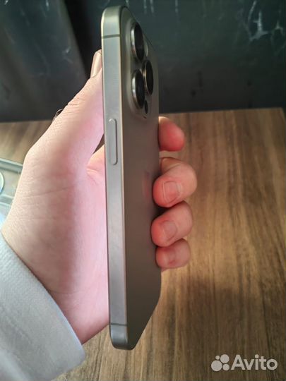 iPhone 15 Pro, 256 ГБ