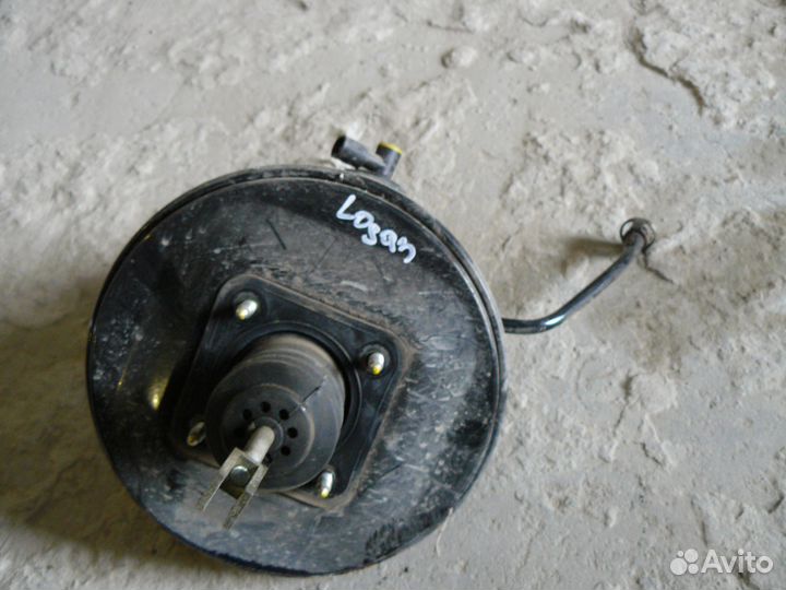 Усилитель тормозов вакуумный Renault Logan