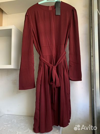 Платье с поясом