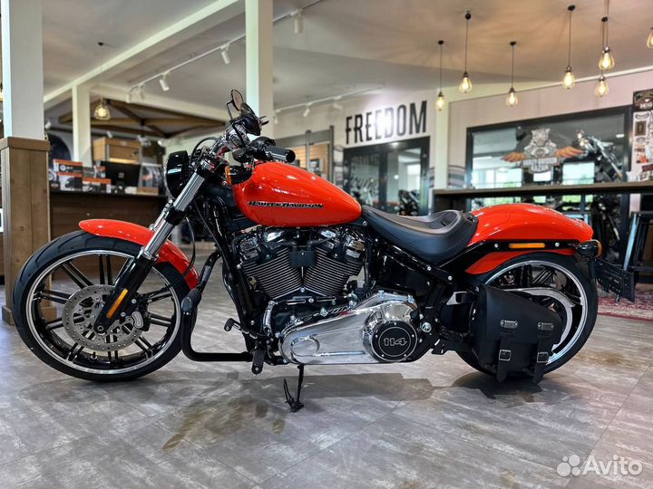 Harley-Davidson Breakout 2020