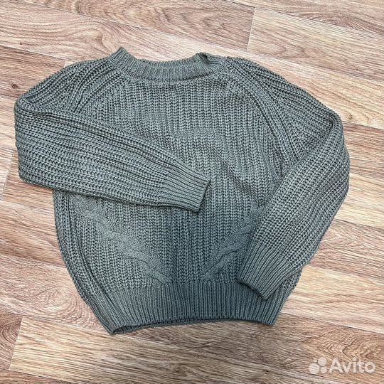 Вязаный свитер